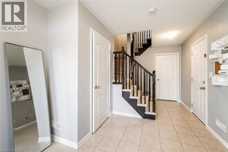 24 Larson Peak Rd in Caledon, ON - Building Photo - Building Photo