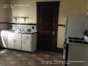 741 E Johnson St in Madison, WI - Foto de edificio - Building Photo