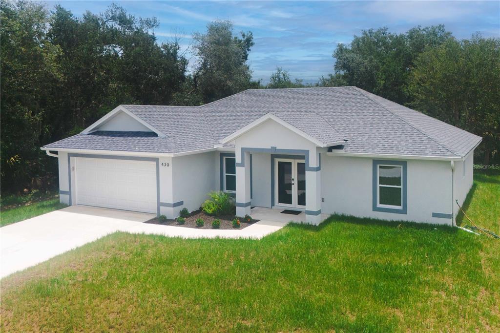 430 Leona St in Port Charlotte, FL - Building Photo