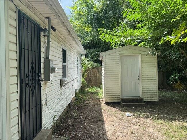 10113 Duke Dr in St. Louis, MO - Building Photo - Building Photo