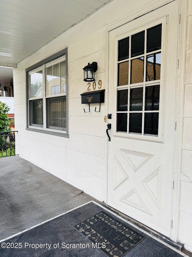 property at 209 W Grace St