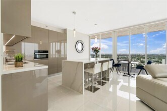 7330 Ocean Terrace in Miami Beach, FL - Building Photo - Building Photo