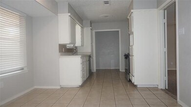 2308 Warwick Ct in Bedford, TX - Building Photo - Building Photo