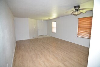 3906 Pebble Garden Ln in Katy, TX - Building Photo - Building Photo