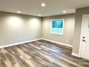 6431 Little Mountain Rd in Sherrills Ford, NC - Building Photo - Building Photo