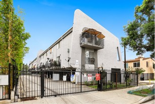 311 W Lohart Ave Apartments