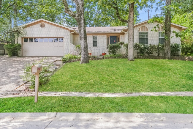 property at 3405 Dunkeld Dr