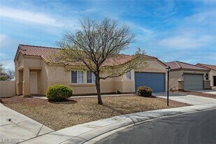 6615 Montezuma Castle Ln in North Las Vegas, NV - Building Photo