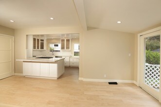 1223 Oak Cir Dr in Glendale, CA - Building Photo - Building Photo