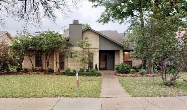 property at 1124 Kesser Dr