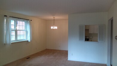 342 Drummers Ln, Unit 342 in Wayne, PA - Building Photo - Building Photo