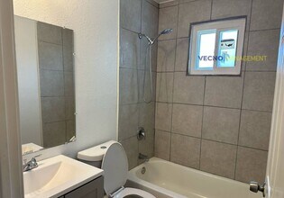411 Cincinnati Ave in San Antonio, TX - Building Photo - Building Photo