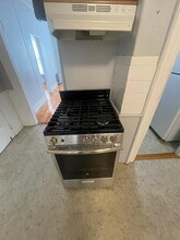 63 Summer St, Unit 2 in Somerville, MA - Foto de edificio - Building Photo