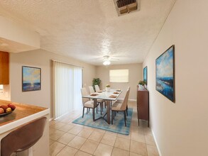 807 Turtle Creek Dr N in Jacksonville, FL - Building Photo - Building Photo