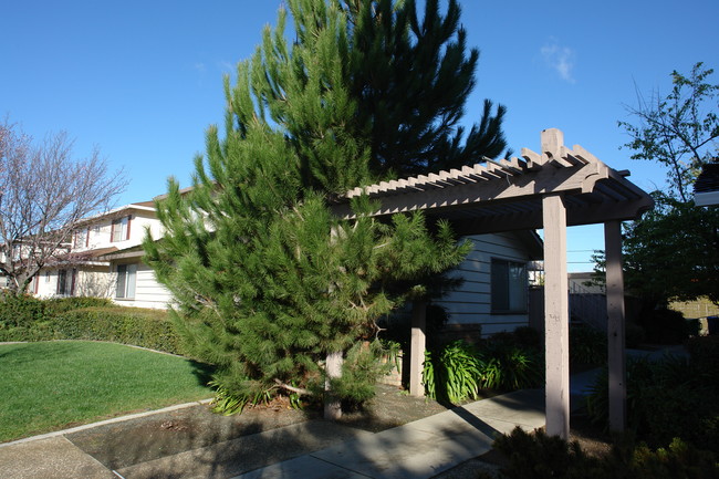 2721-3721 Underwood Dr in San Jose, CA - Building Photo - Building Photo