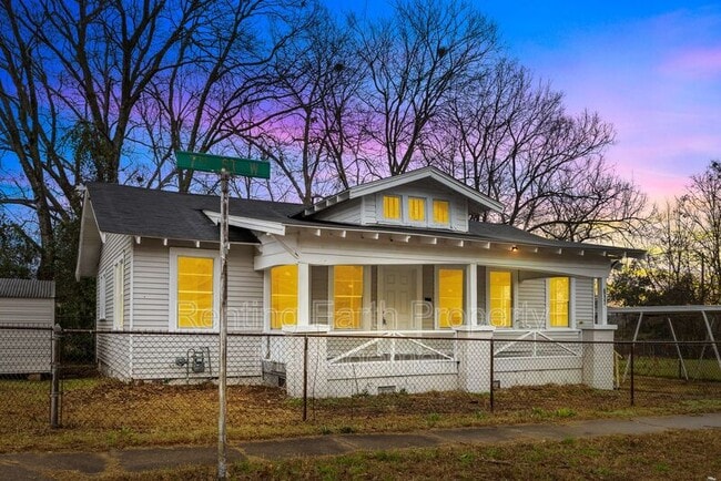 property at 617 7th St W