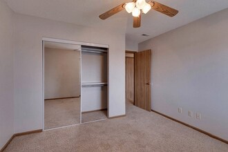 Springcreek Apartments and Townhomes in Derby, KS - Building Photo - Building Photo