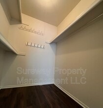 1107 Woodhollow Dr in Evesham, NJ - Foto de edificio - Building Photo
