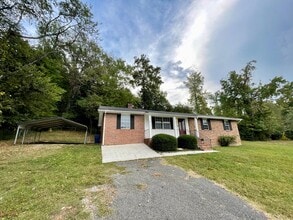 1936 Ashmore Ave in Chattanooga, TN - Building Photo - Building Photo
