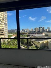 581 Kamoku St in Honolulu, HI - Building Photo - Building Photo