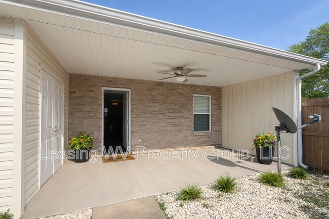 3172 Putnam Ave in Hurricane, WV - Building Photo - Building Photo