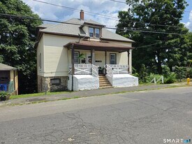 449 Wilson St in Waterbury, CT - Building Photo