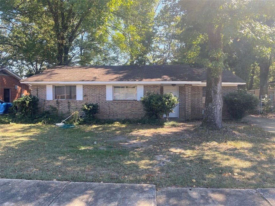 4113 Piedmont Dr in Montgomery, AL - Building Photo