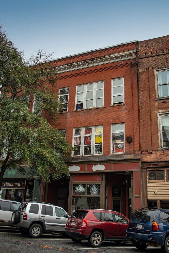 321 E Clayton St in Athens, GA - Building Photo - Building Photo