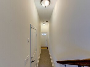 100 N Laurel Ave in Charlotte, NC - Building Photo - Building Photo