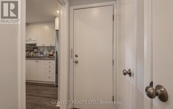 233 Melrose St in Toronto, ON - Building Photo - Building Photo
