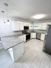 3704 W Beechwood Dr in Rogers, AR - Building Photo - Building Photo