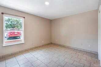 6366 W Fairfield Dr in Pensacola, FL - Building Photo - Building Photo