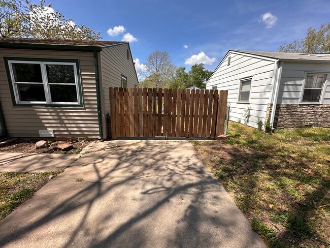 345 Turkle Ave in Haysville, KS - Building Photo - Building Photo