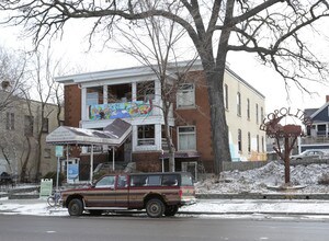 Ecoplitan Building in Minneapolis, MN - Foto de edificio - Building Photo