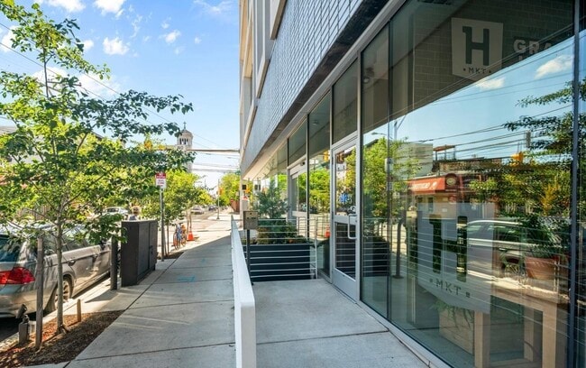 621 S 24th St, Unit 203 in Philadelphia, PA - Building Photo - Building Photo