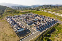 Ashland Springs in Lake Elsinore, CA - Foto de edificio - Building Photo