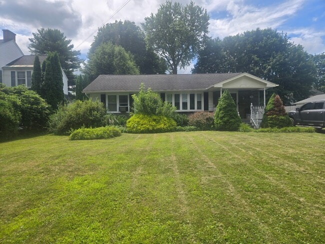 152 Prospect Ave in Gloversville, NY - Building Photo - Building Photo