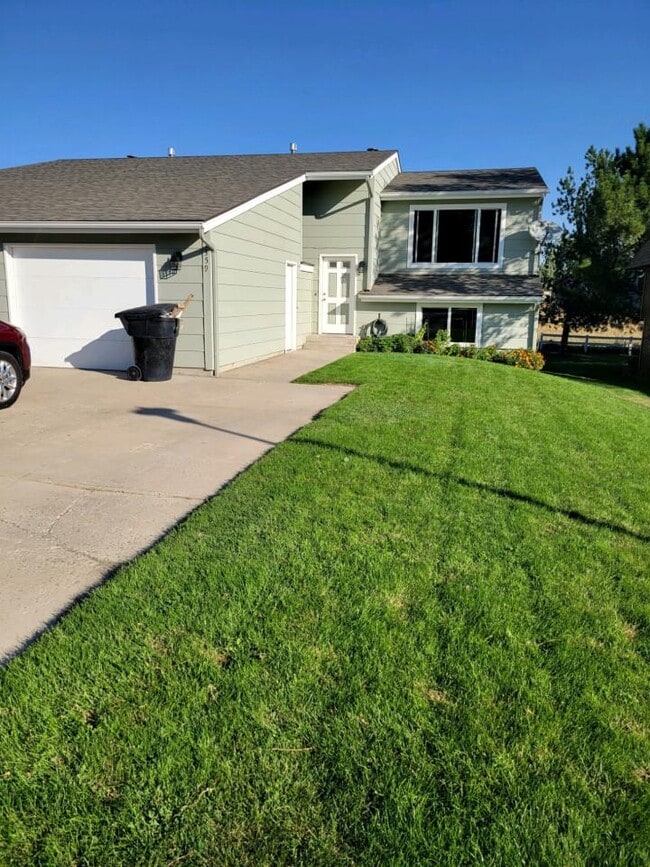 property at 1359 Hardrock Ln
