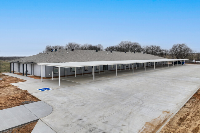 Country Meadows on 604 in Alvarado, TX - Building Photo - Building Photo