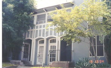 1031-1035 Sanborn Ave in Los Angeles, CA - Building Photo - Building Photo