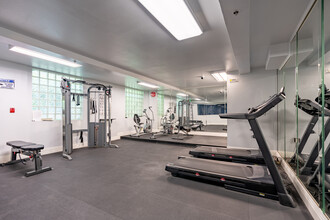 Kingsley Grand Apartments in Los Angeles, CA - Foto de edificio - Building Photo