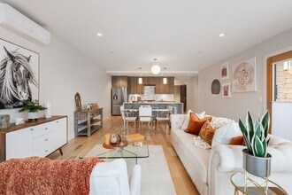 240 Salem St in Medford, MA - Building Photo - Building Photo
