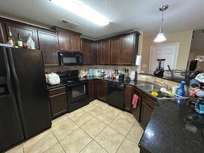 2502 Horse Shoe Dr in College Station, TX - Building Photo - Building Photo