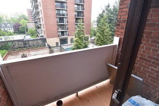 46 Longwood Ave, Unit 6 in Brookline, MA - Foto de edificio - Building Photo