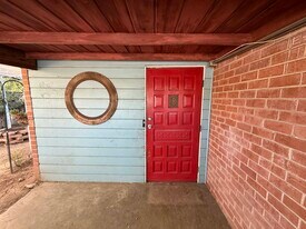 2555 E Fort Lowell Rd in Tucson, AZ - Building Photo