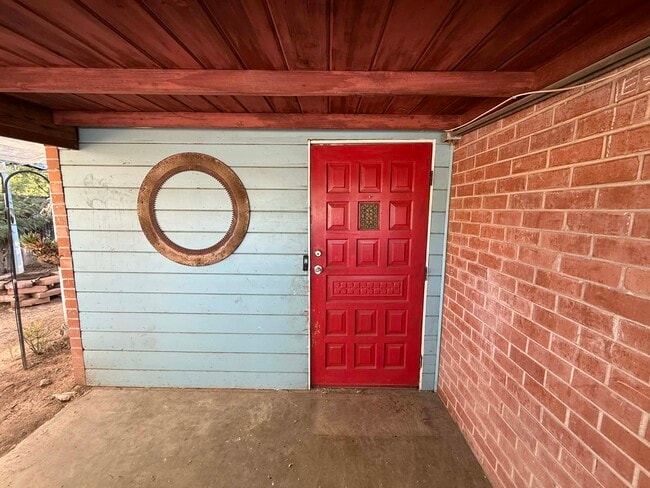 property at 2555 E Fort Lowell Rd