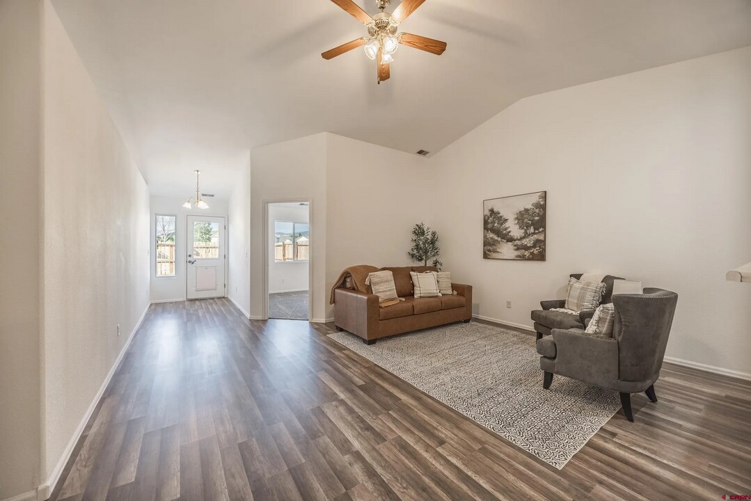 1817 Estates Dr in Montrose, CO - Building Photo
