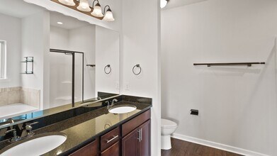 1045 Gentle Wind Dr in Baton Rouge, LA - Building Photo - Building Photo