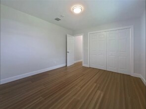 790 Harvard St in Englewood, FL - Foto de edificio - Building Photo