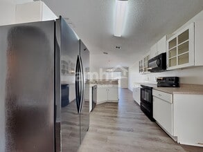 25209 Hyde Park Blvd in Land O Lakes, FL - Building Photo - Building Photo